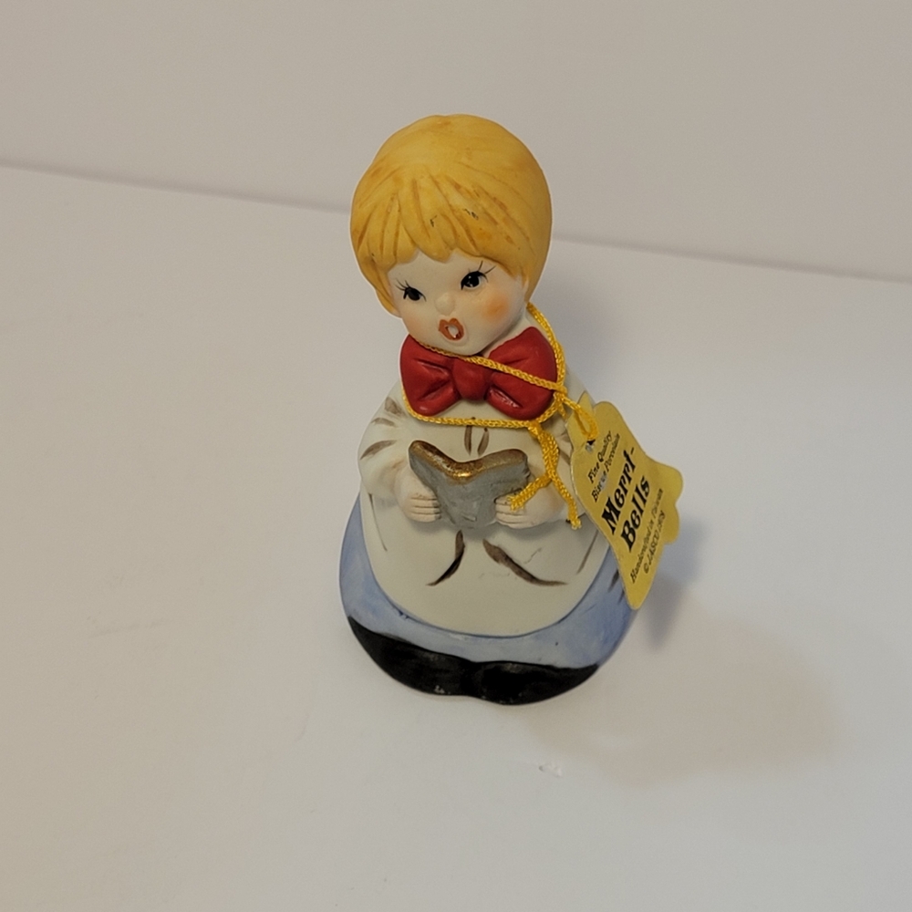 Vintage Jasco Merri Bells‎ 4" Altar Boy Choir Singing Bisque Porcelain 1978